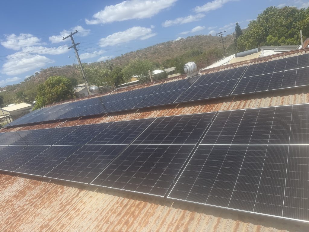 Mount Isa 28 Panels